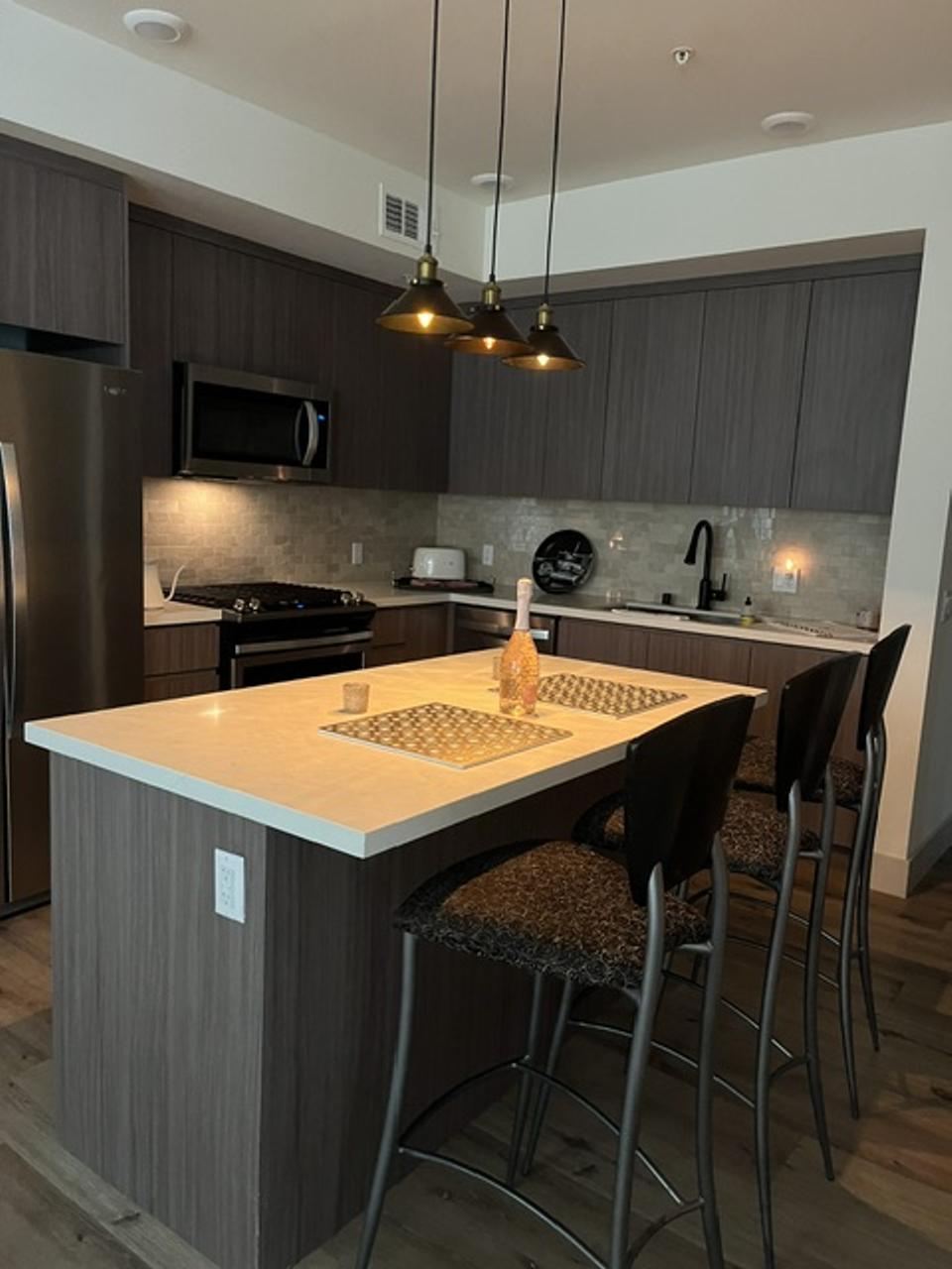 Profile photo 8 of 21