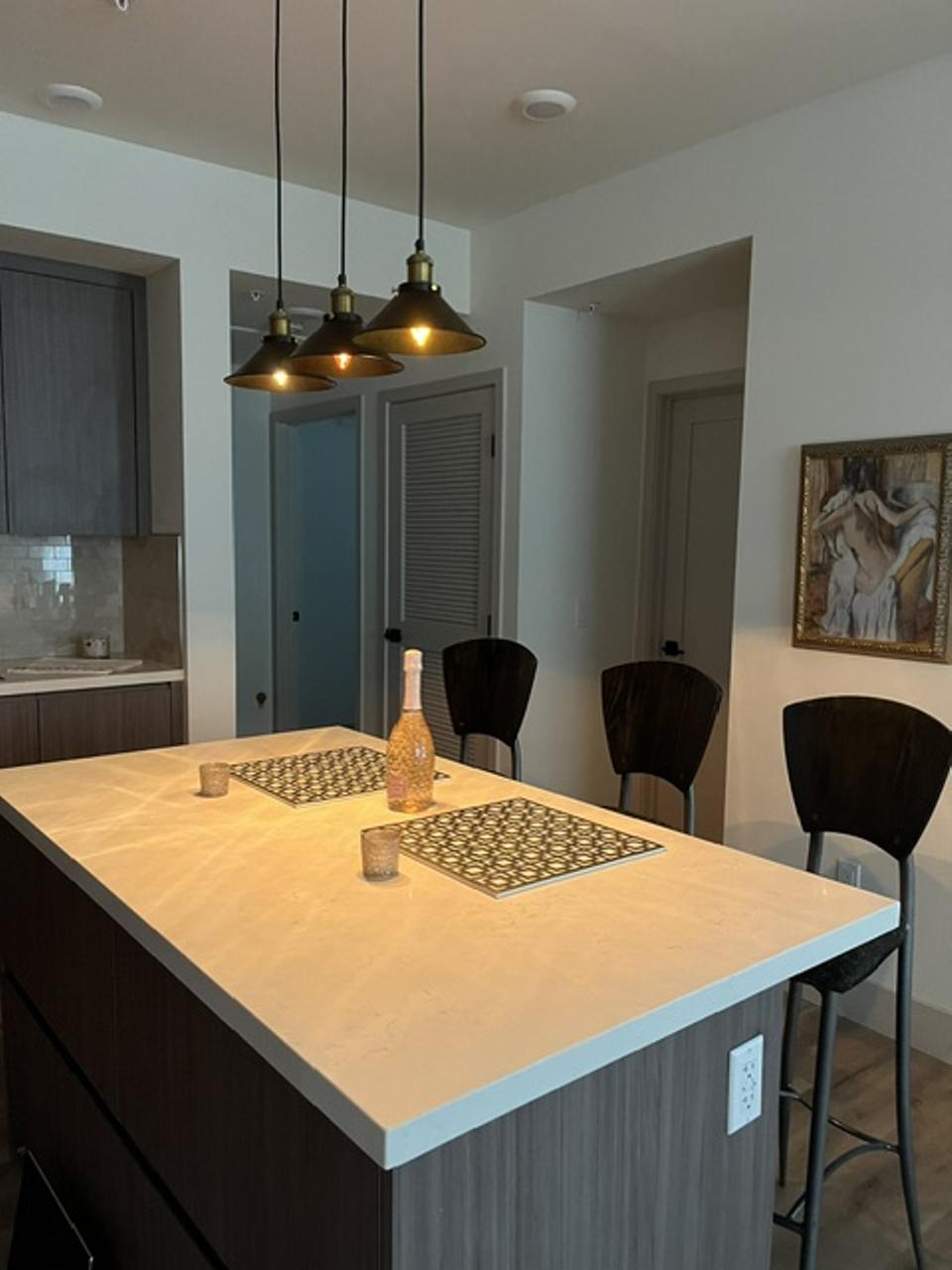 Profile photo 7 of 21