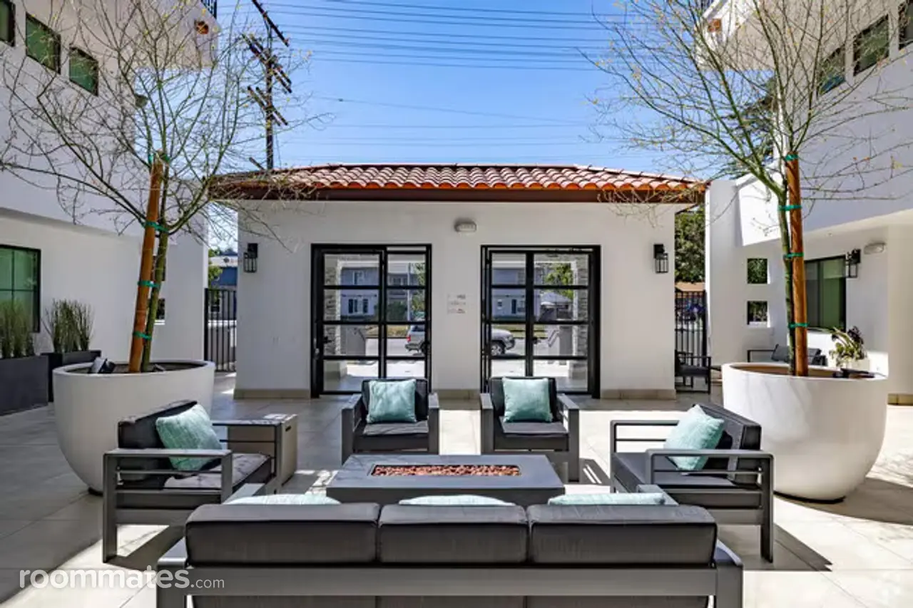 Profile photo 1 of 21