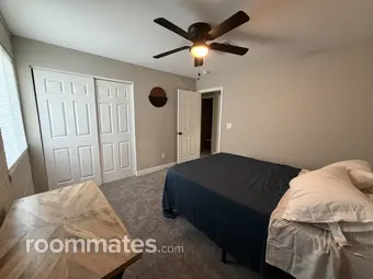 Room for rent in Phoenix, AZ $800, house