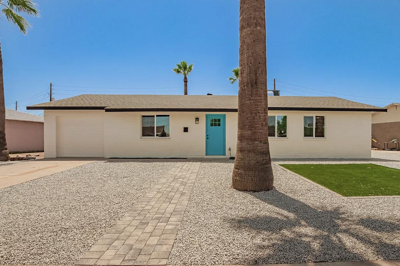 Profile photo 1 of 13