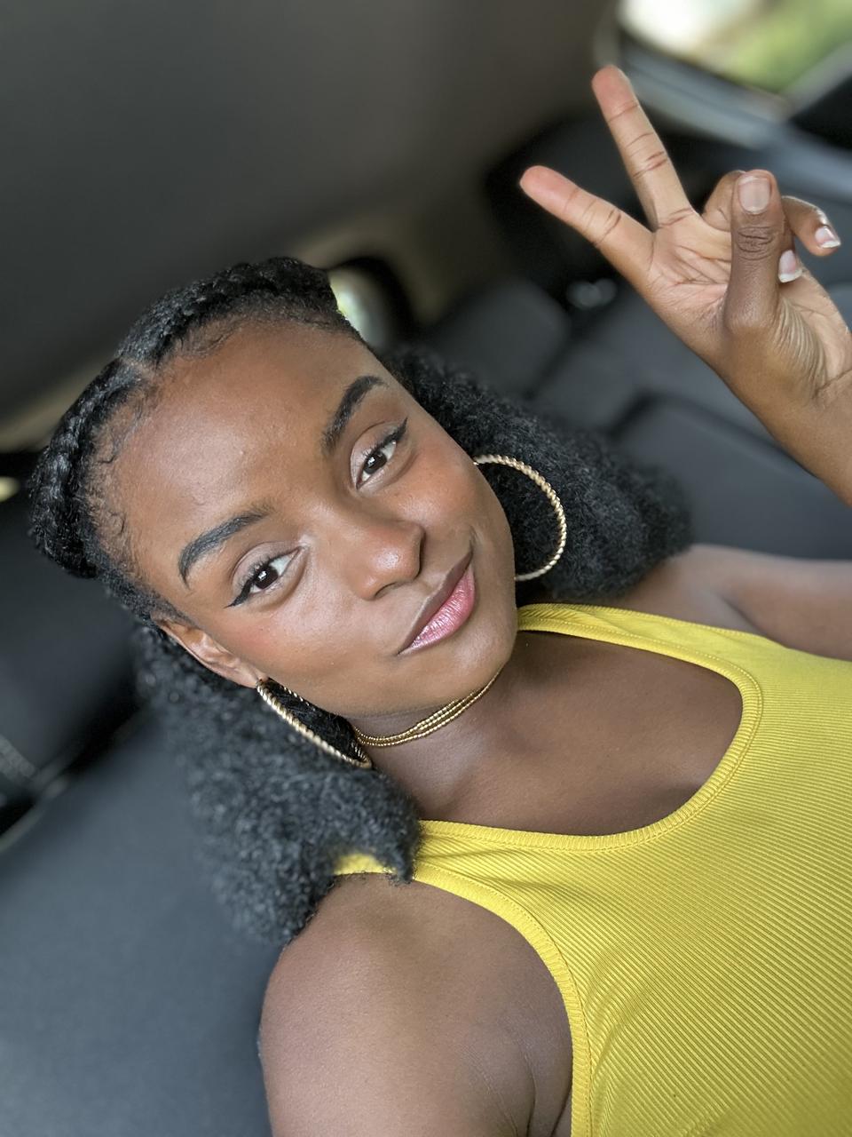 Profile photo 3 of 4