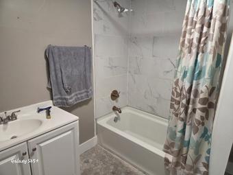 Room for rent in St. Louis, MO $600, house