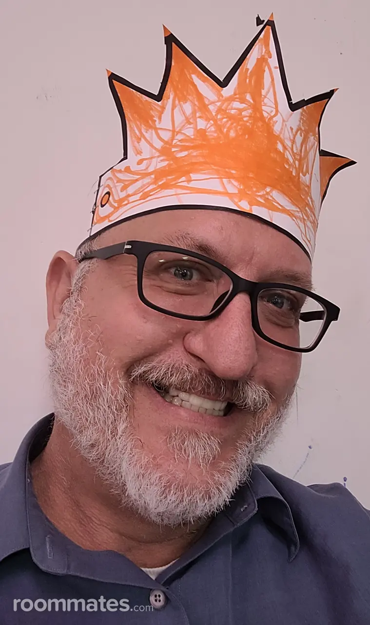 Profile photo 4 of 4