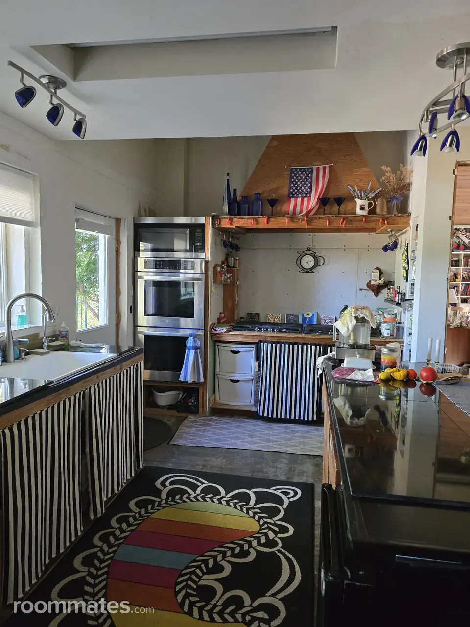 Profile photo 8 of 17