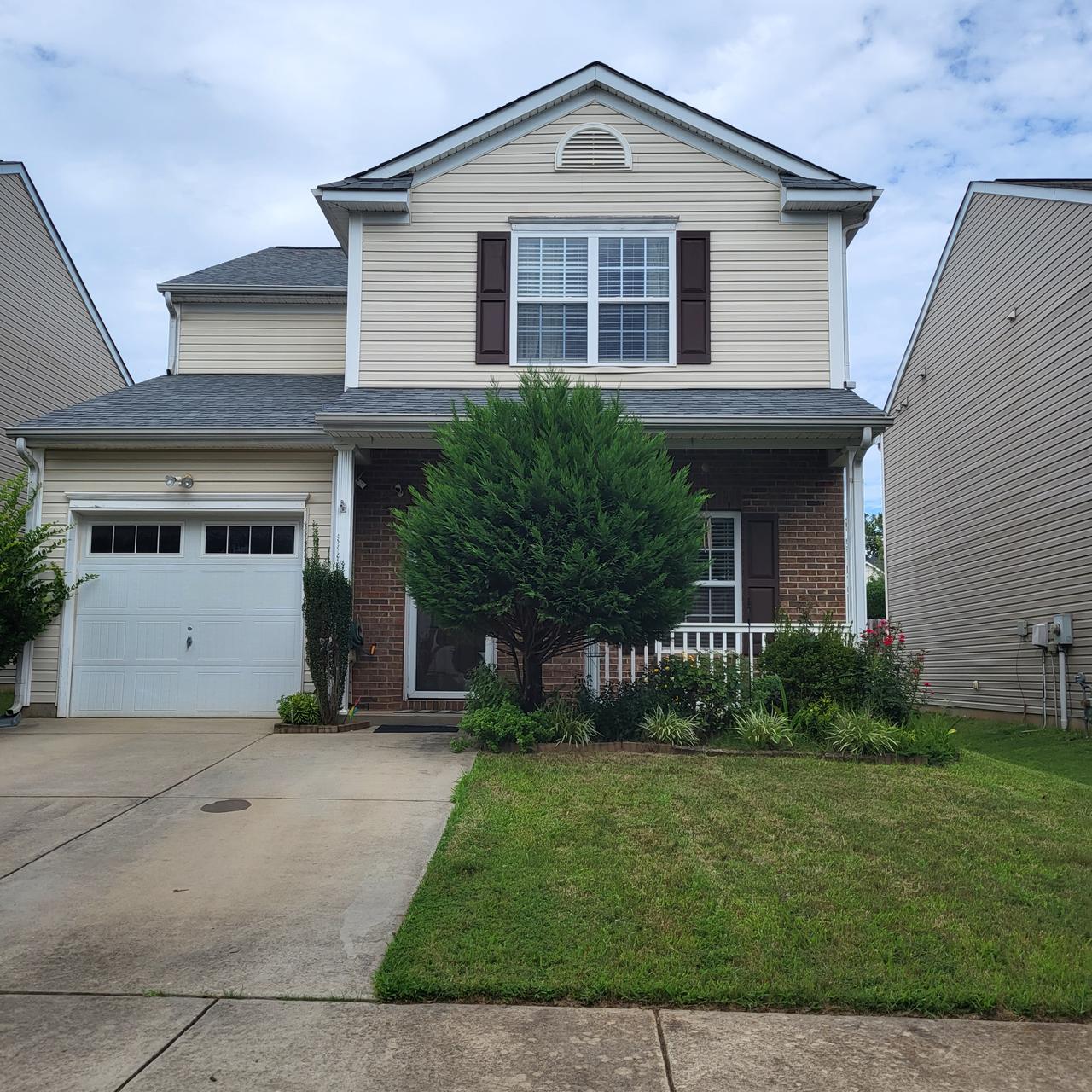 Profile photo 6 of 6