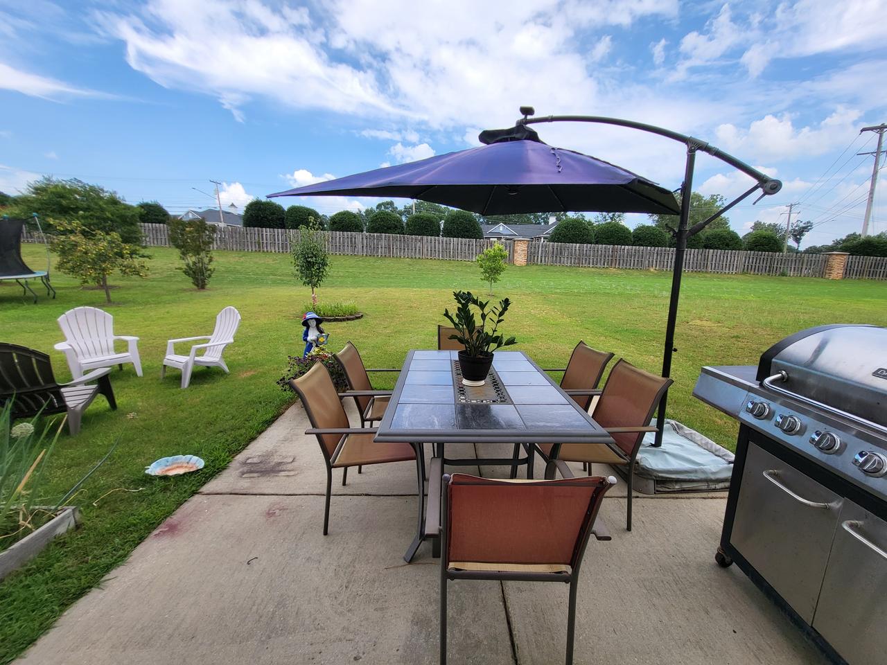 Profile photo 1 of 6