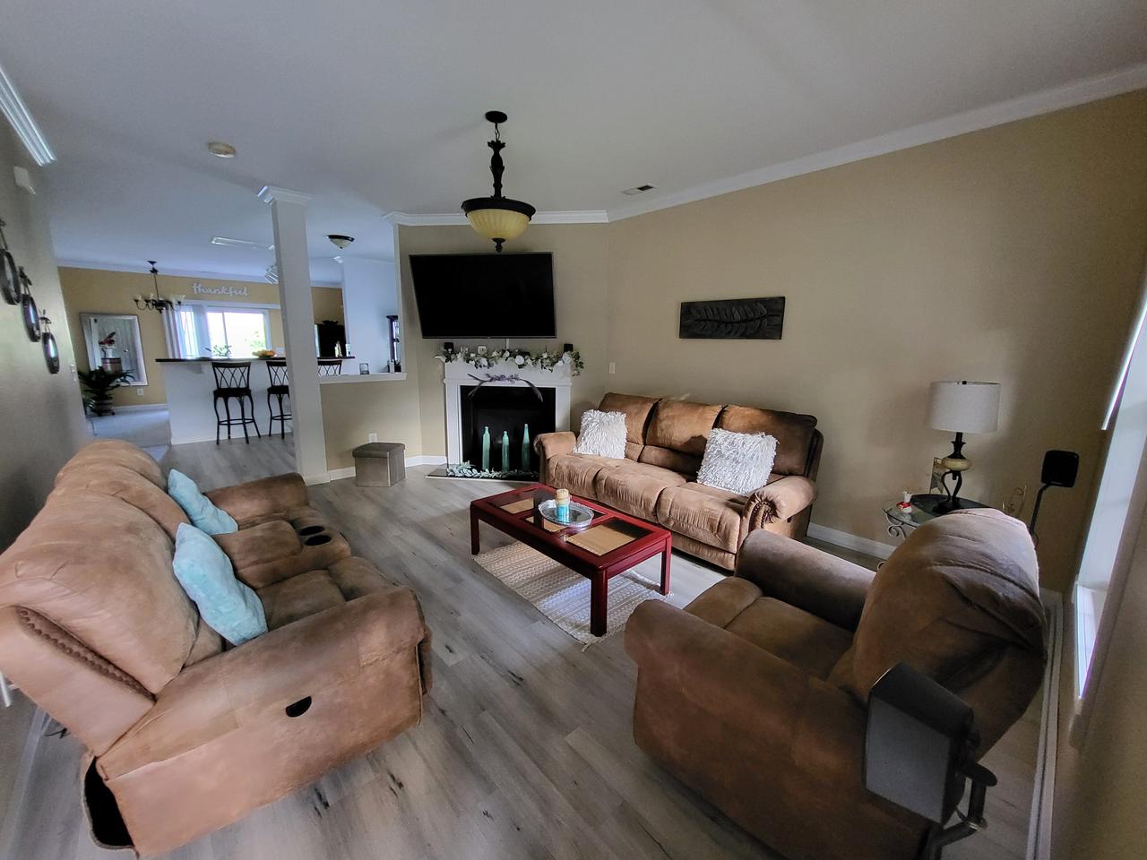 Profile photo 5 of 6