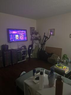Room for rent in Pinellas Park, FL $900, apartment