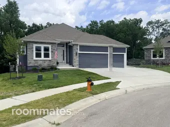 Room for rent in Kansas City, MO $800, house