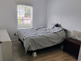 Room for rent in Jacksonville, FL $800, house