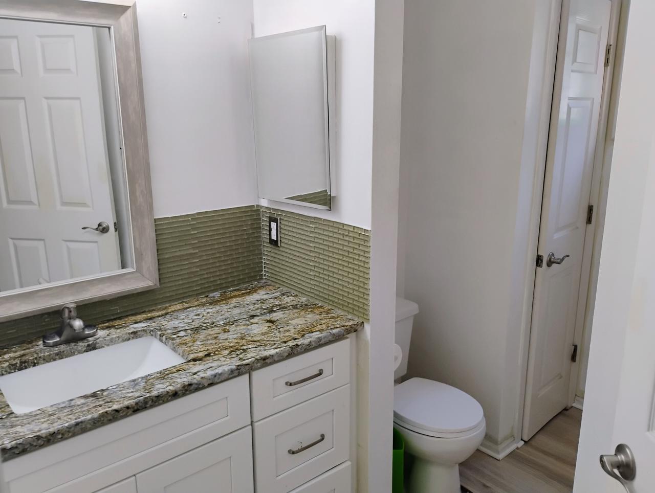 Profile photo 7 of 8