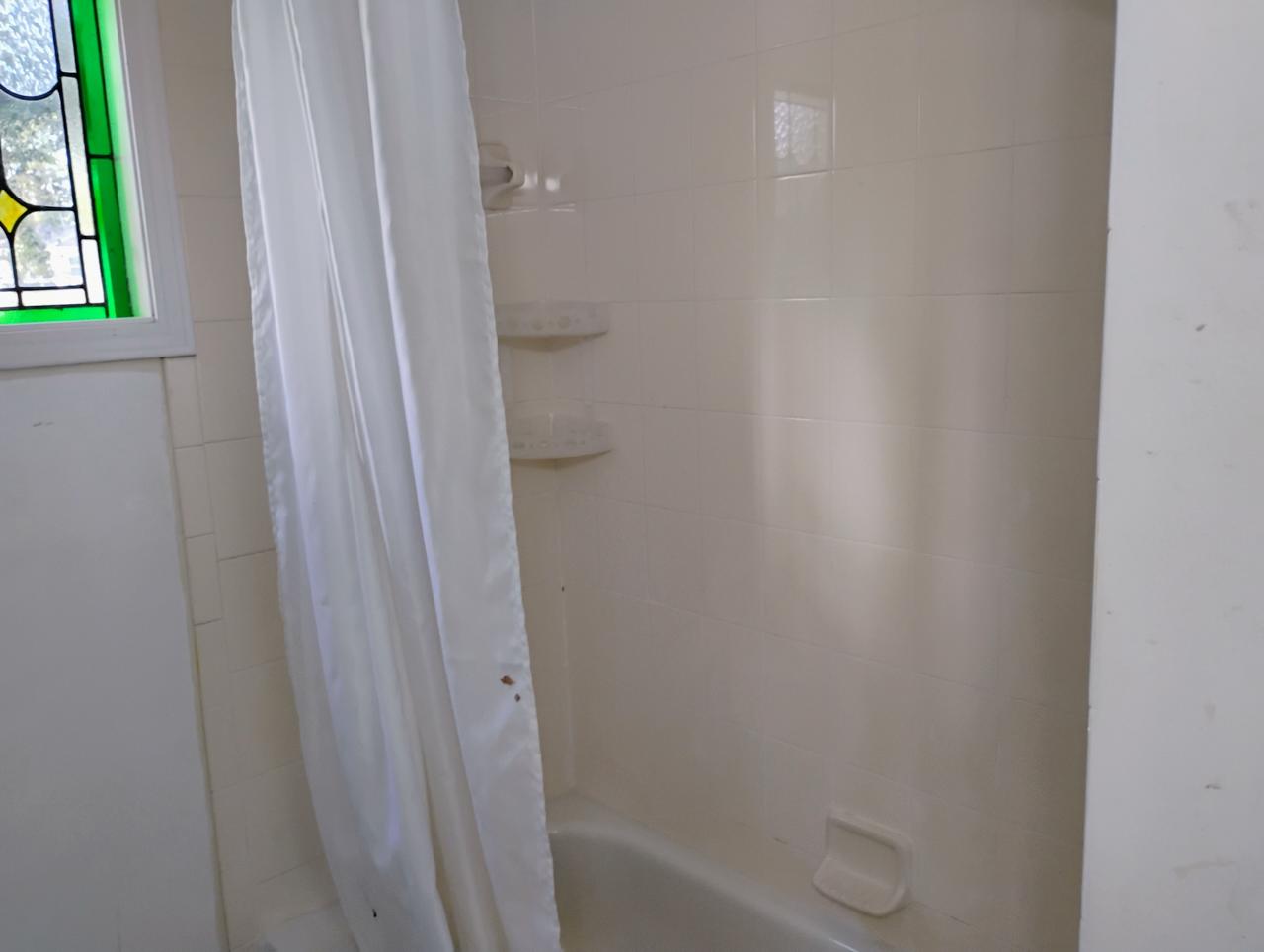 Profile photo 3 of 8