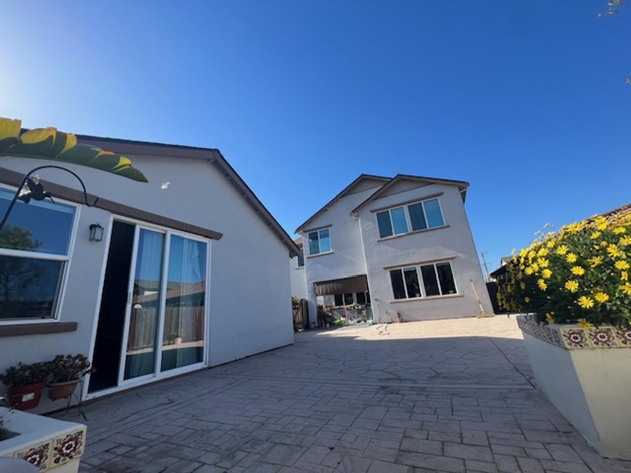 Profile photo 7 of 9