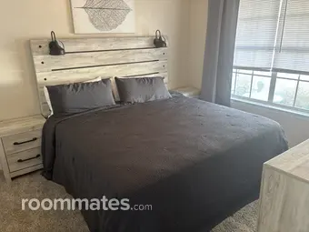 Room for rent in Pensacola, FL $900, house