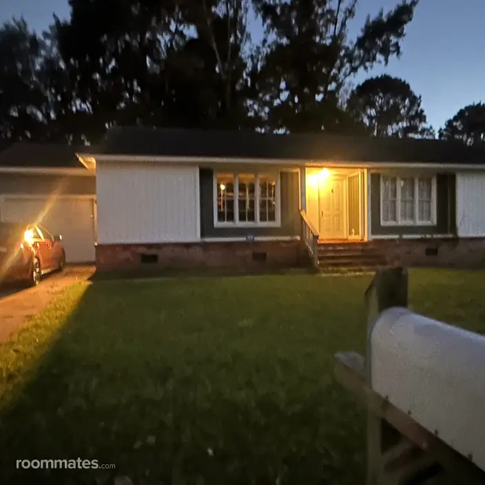 Room for rent in Ladson, SC $900, house