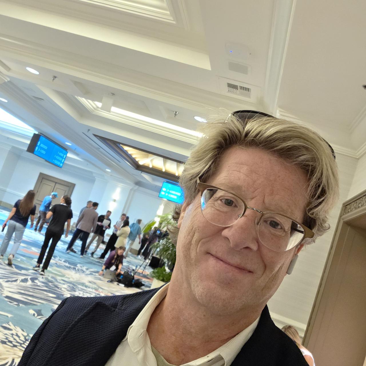 Profile photo 8 of 8