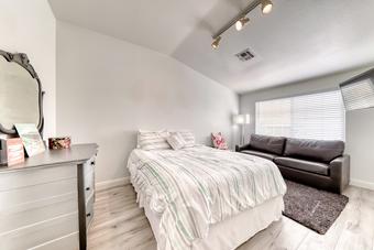 Room for rent in Las Vegas, NV $1195, townhouse