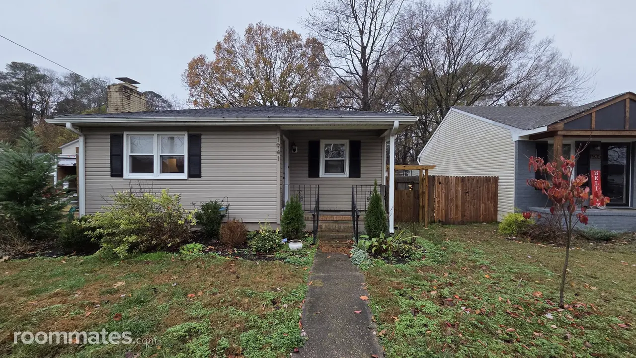 Profile photo 1 of 5