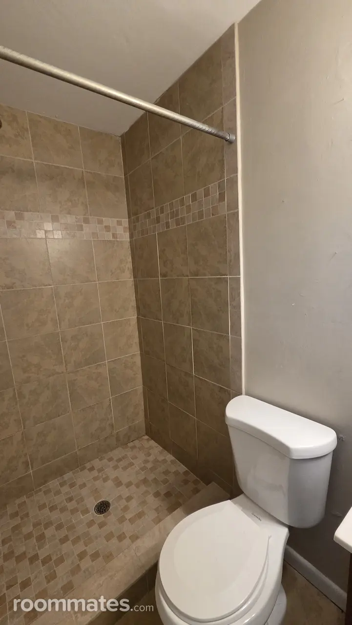 Profile photo 4 of 5