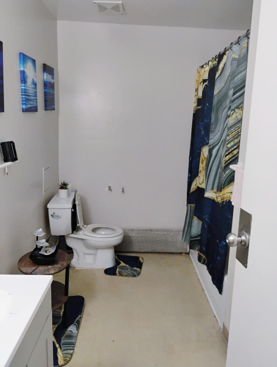 Profile photo 2 of 4