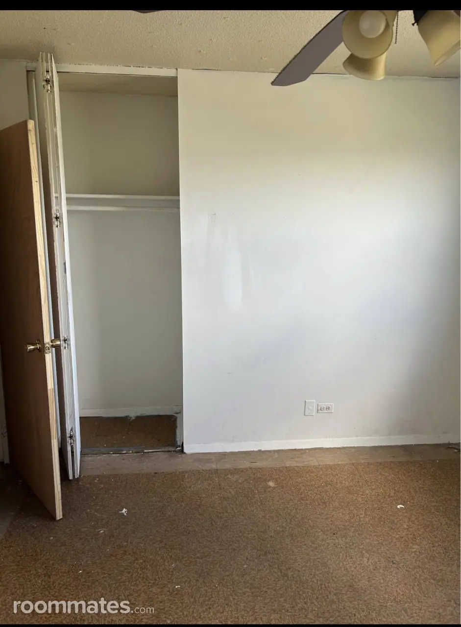 Profile photo 2 of 4