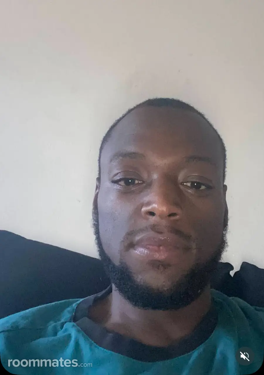 Profile photo 4 of 4