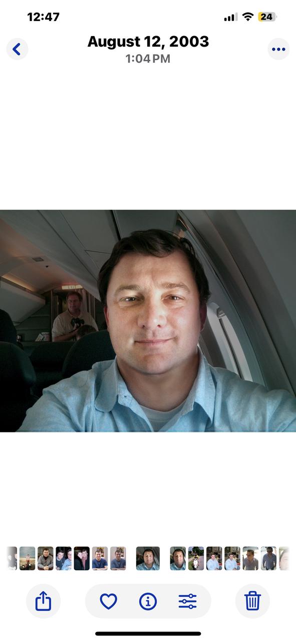 Profile photo 10 of 10