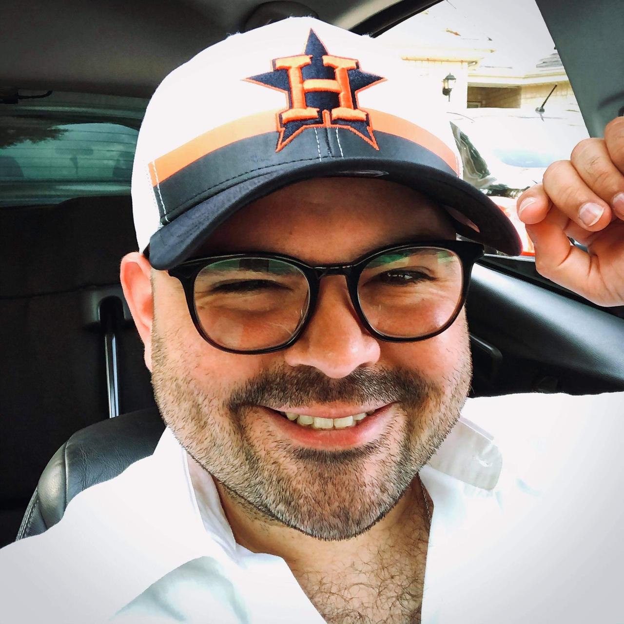 Profile photo 11 of 11