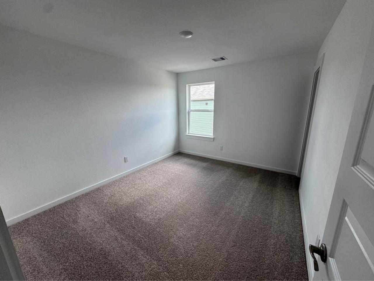 Profile photo 4 of 11