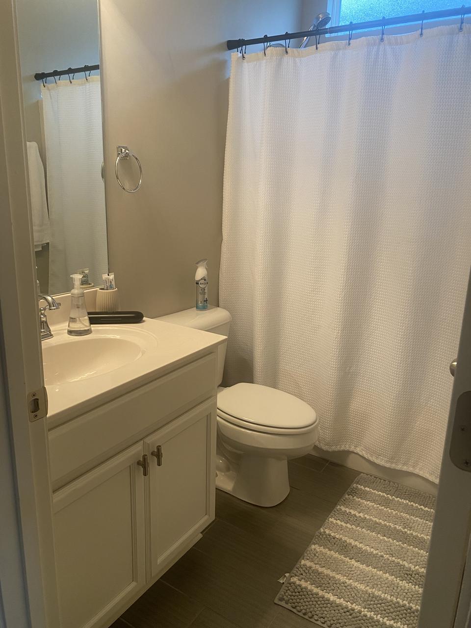 Profile photo 10 of 13