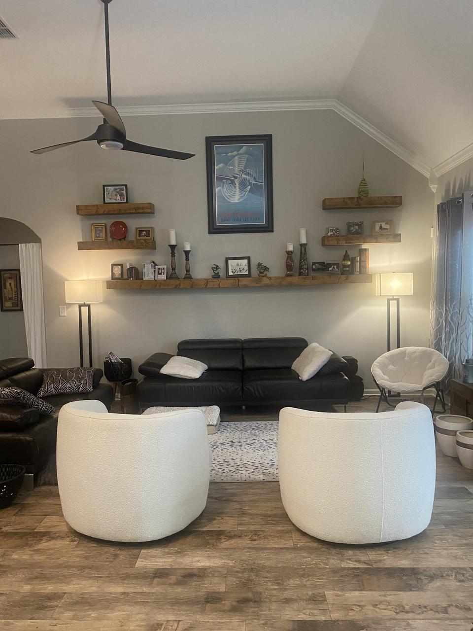 Profile photo 4 of 13