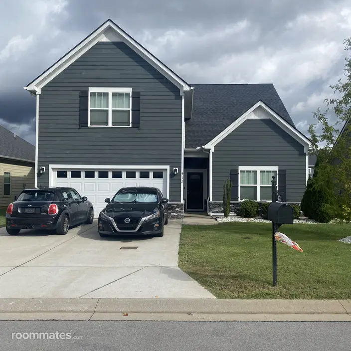 Room for rent in Smyrna, TN $800, house
