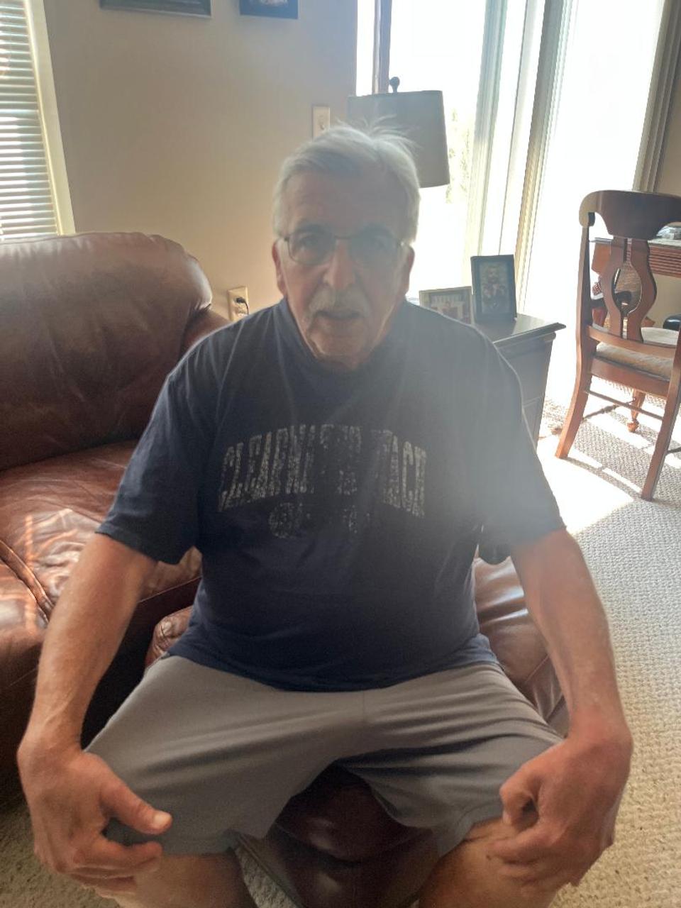 Profile photo 19 of 19