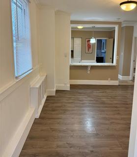 Room for rent in Hauppauge, NY $1100, house