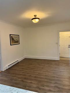 Room for rent in Hauppauge, NY $1100, house