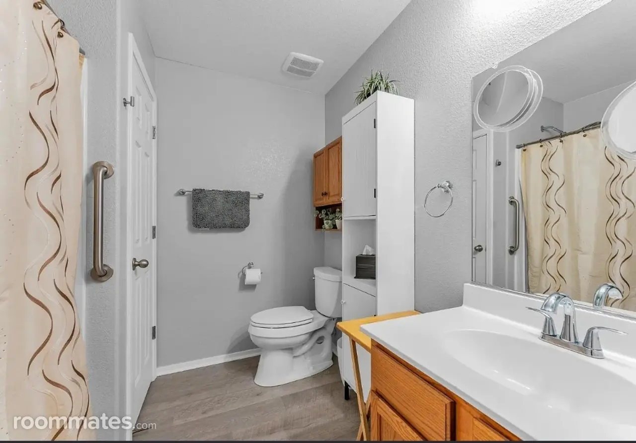 Profile photo 2 of 9