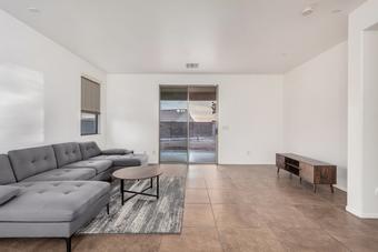 Room for rent in Goodyear, AZ $900, house