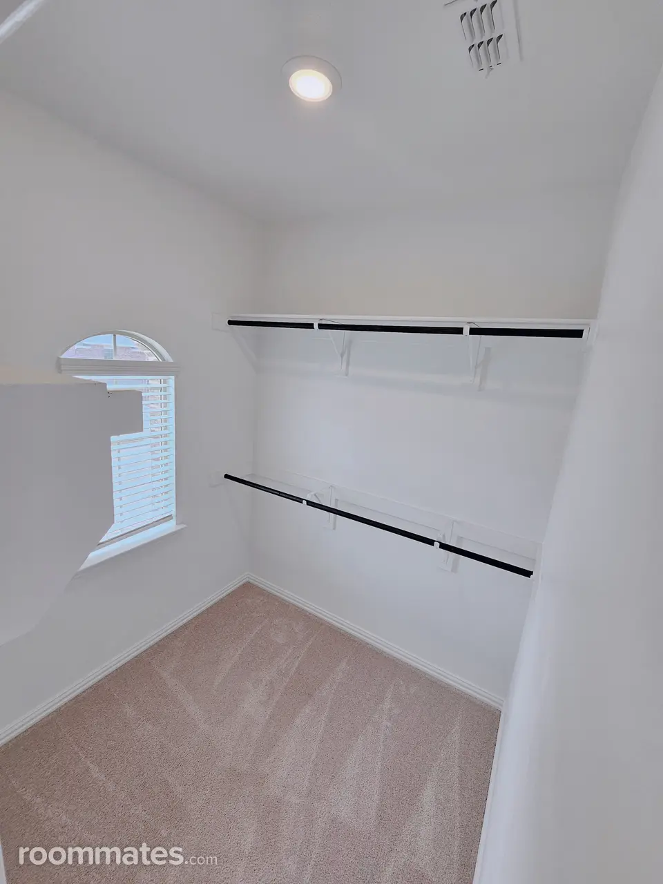 Profile photo 3 of 17