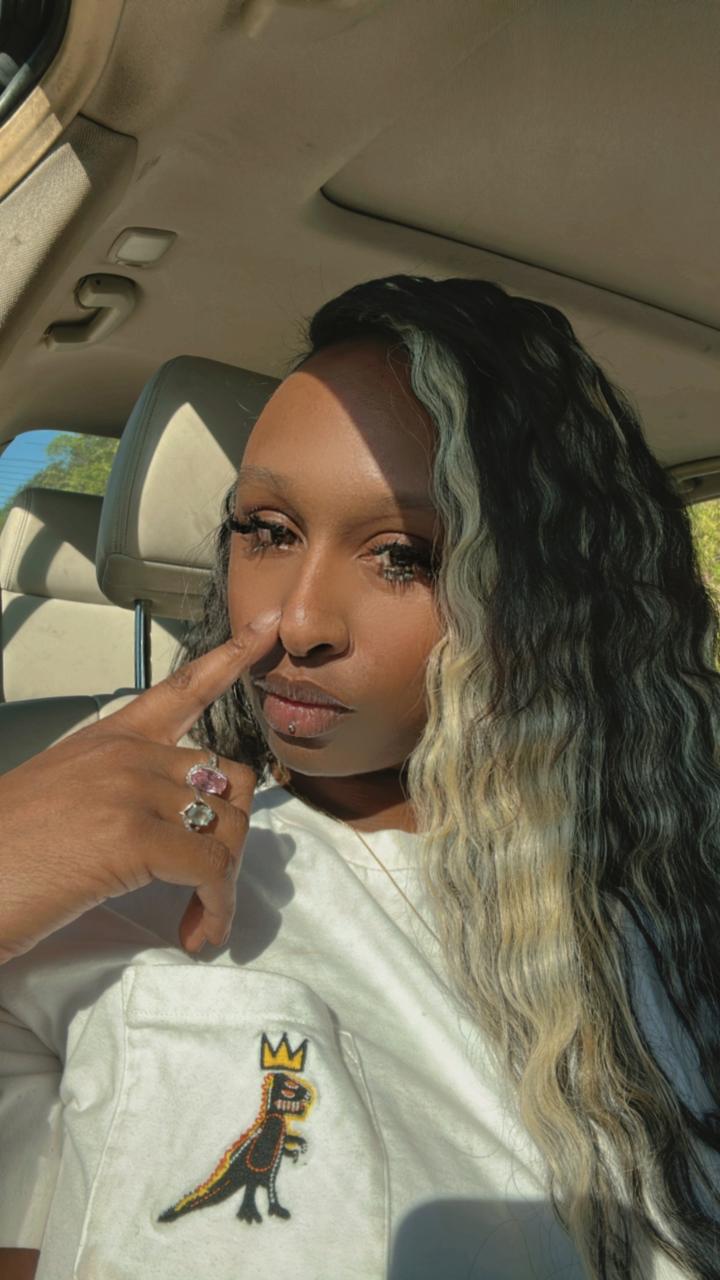 Profile photo 6 of 6