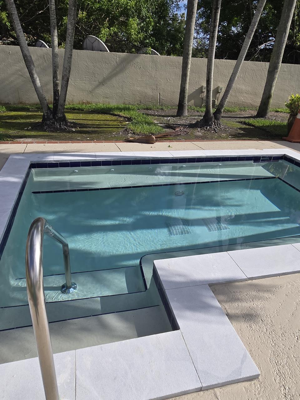 Profile photo 3 of 11