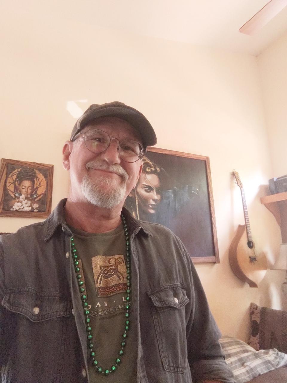 Profile photo 12 of 14