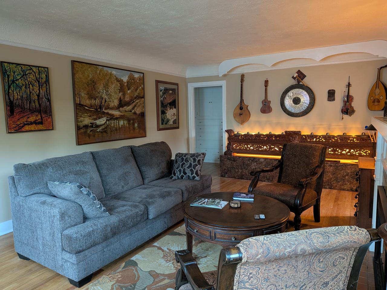 Profile photo 10 of 14