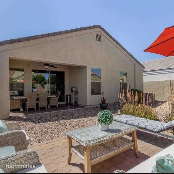 Room for rent in San Tan Valley, AZ $900, house