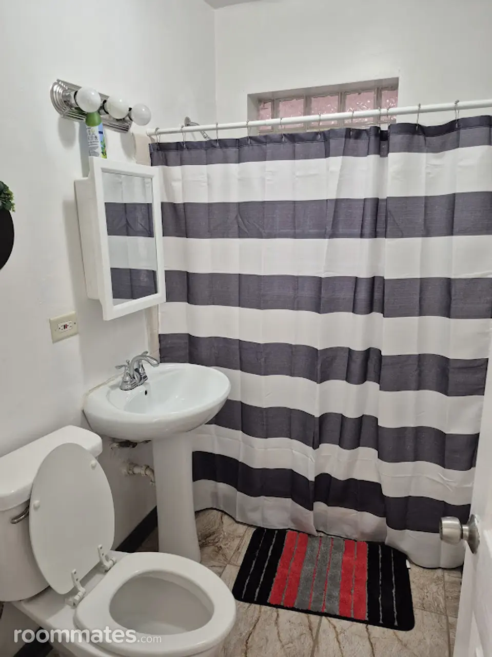 Profile photo 5 of 11