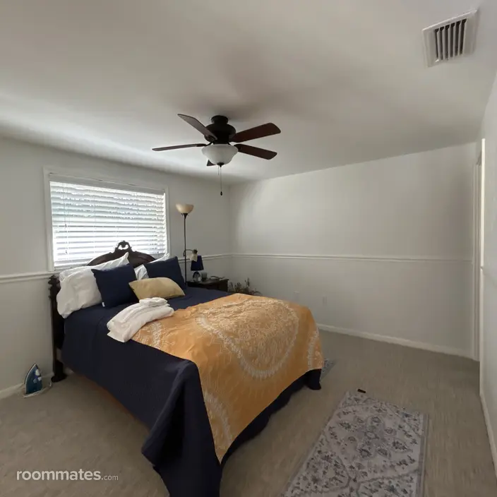 Room for rent in Sarasota, FL $1500, house