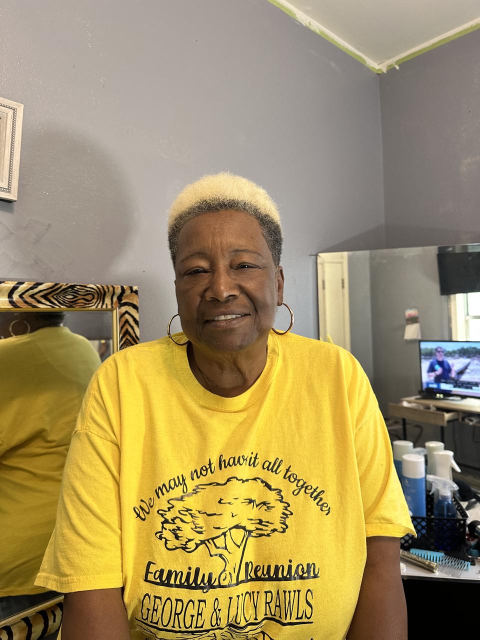 Profile photo 3 of 4