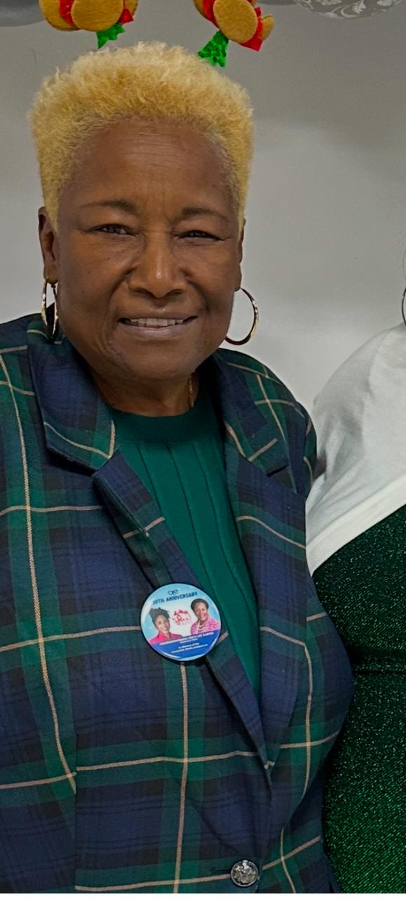 Profile photo 4 of 4