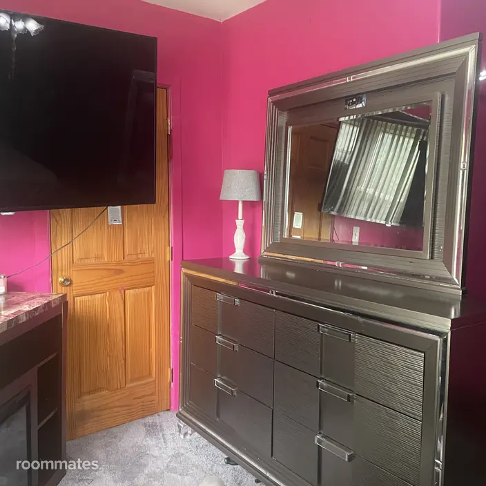 Room for rent in Chicago, IL $600, house