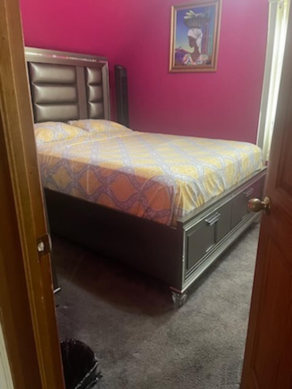 Profile photo 1 of 9